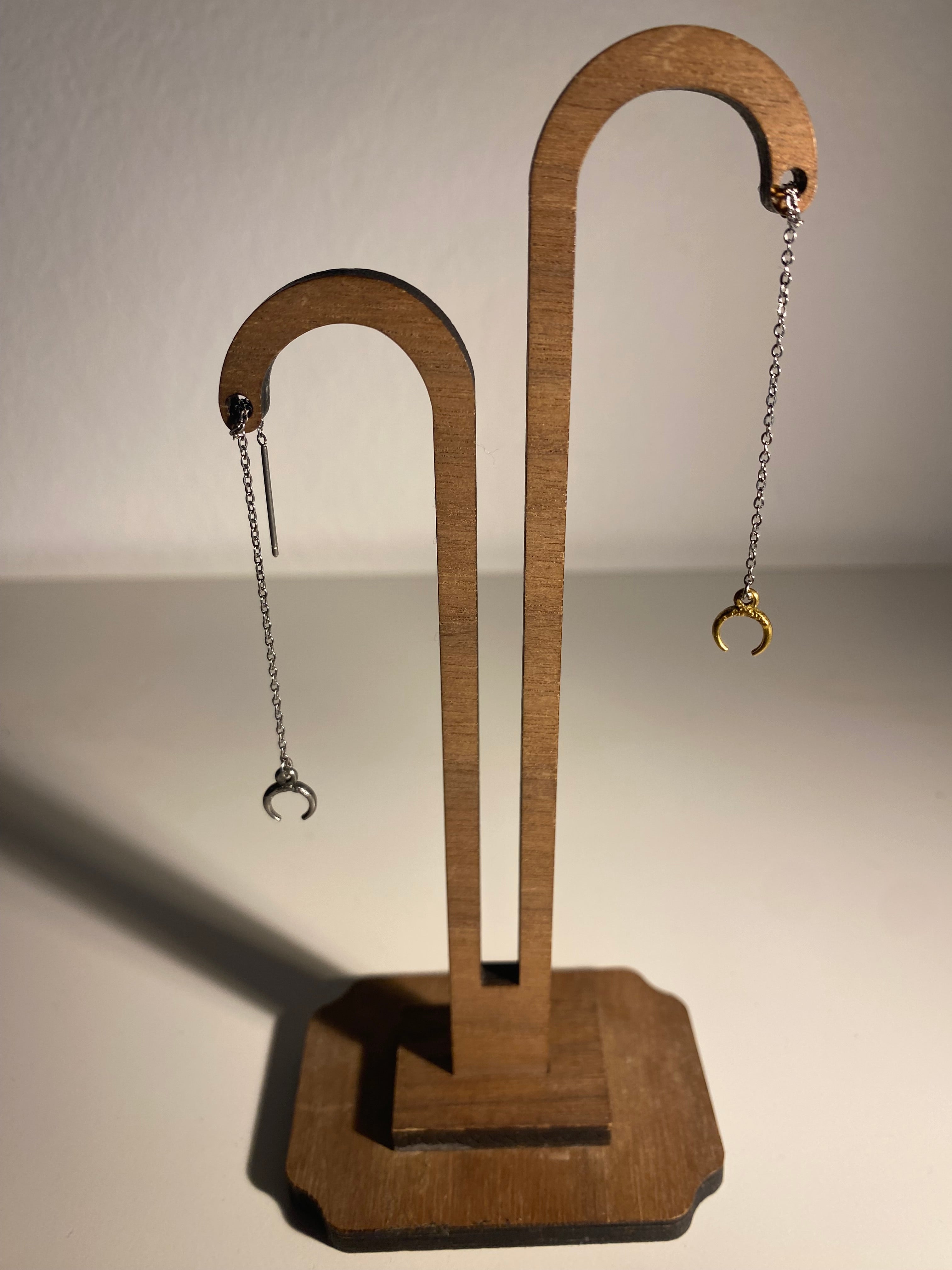 Chain moon