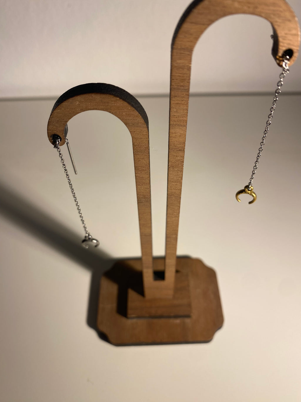 Chain moon