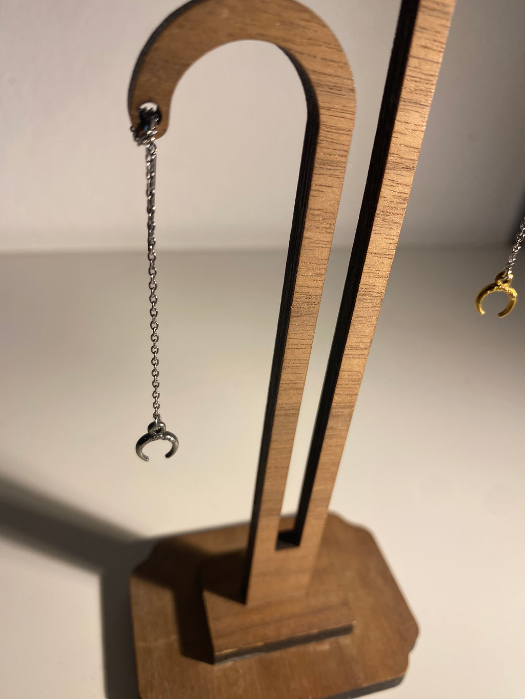 Chain moon