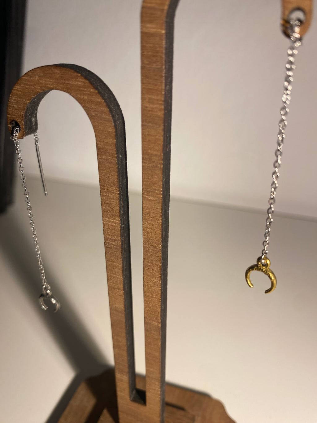 Chain moon