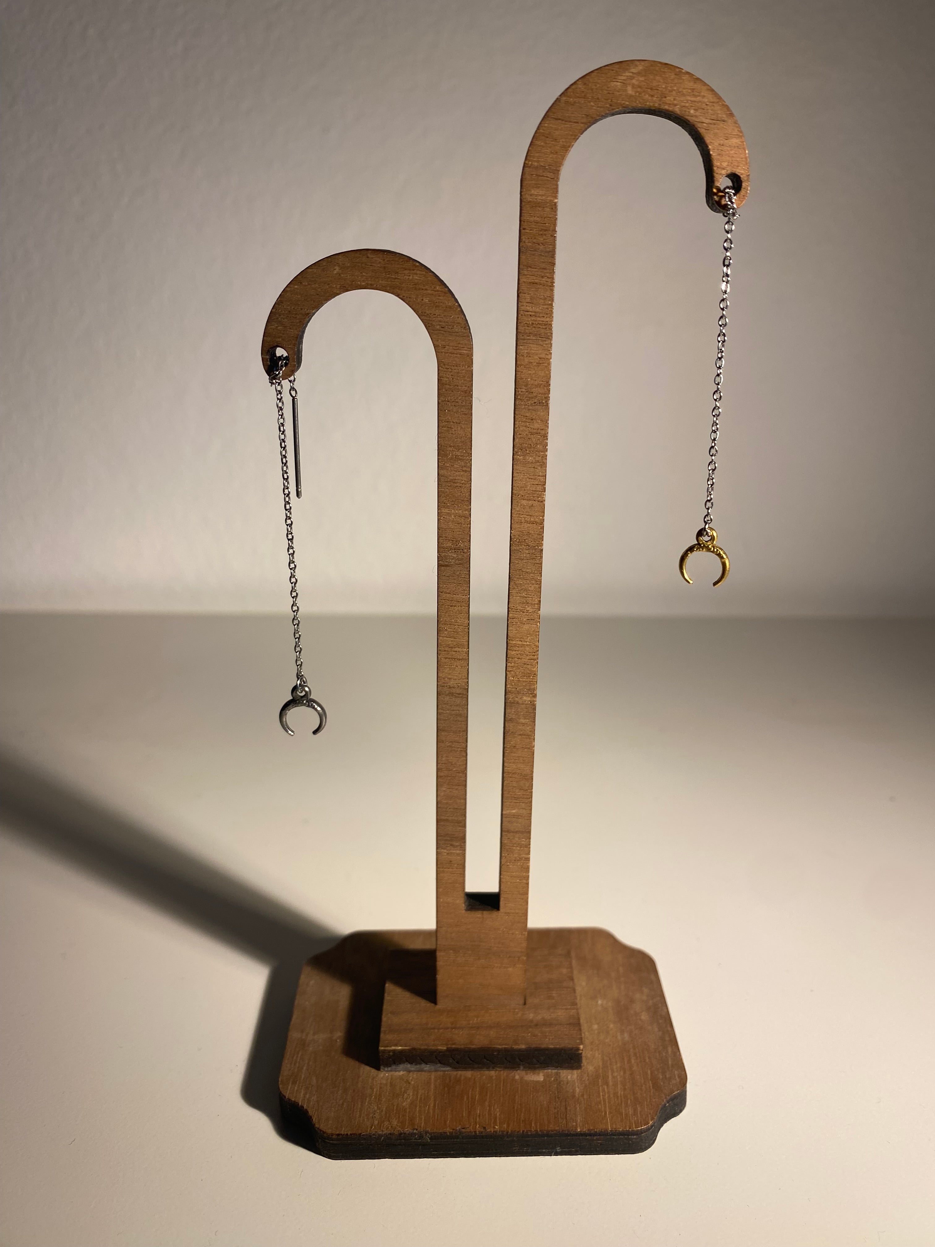 Chain moon